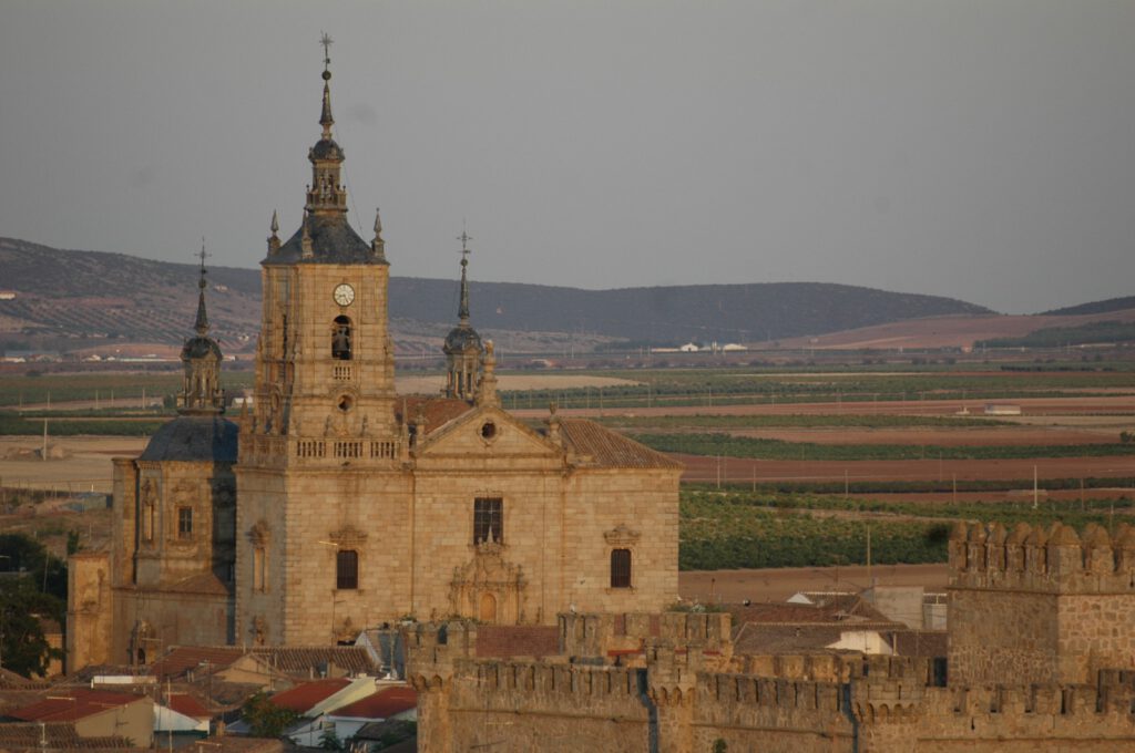 festival | entrepatios | iglesia | Casa alquiler | Orgaz | Toledo | Casa Rural | alojamiento